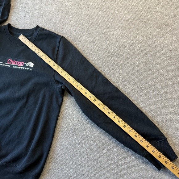 The North Face Men's Black Chicago Sweatshirt Crew Neck Retro Size L - Picture 5 of 9